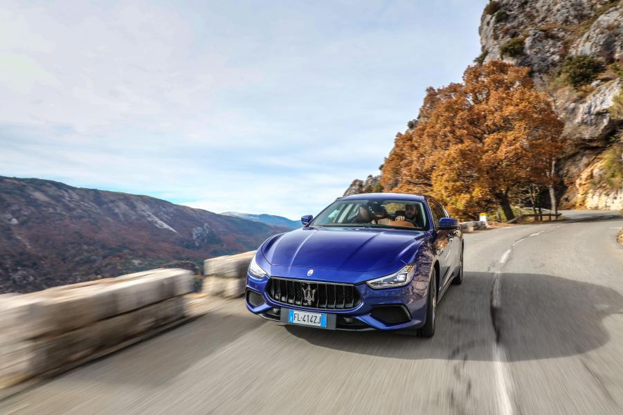  Maserati Ghibli S GranSport 2017 года  (фото 34 из 40)